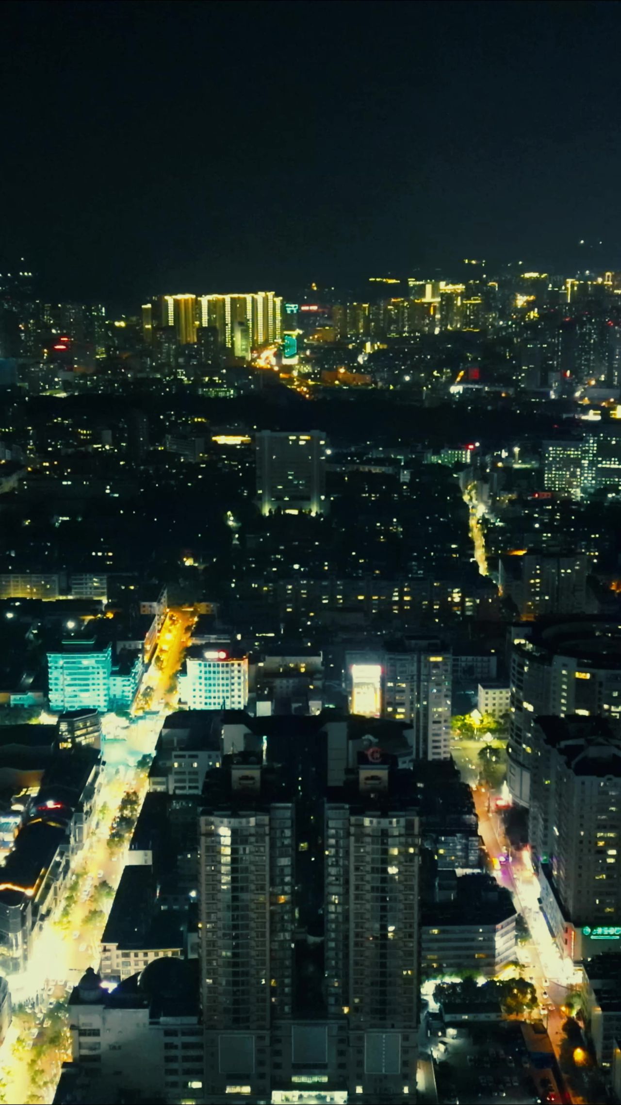 昆明城市夜景竖屏航拍 