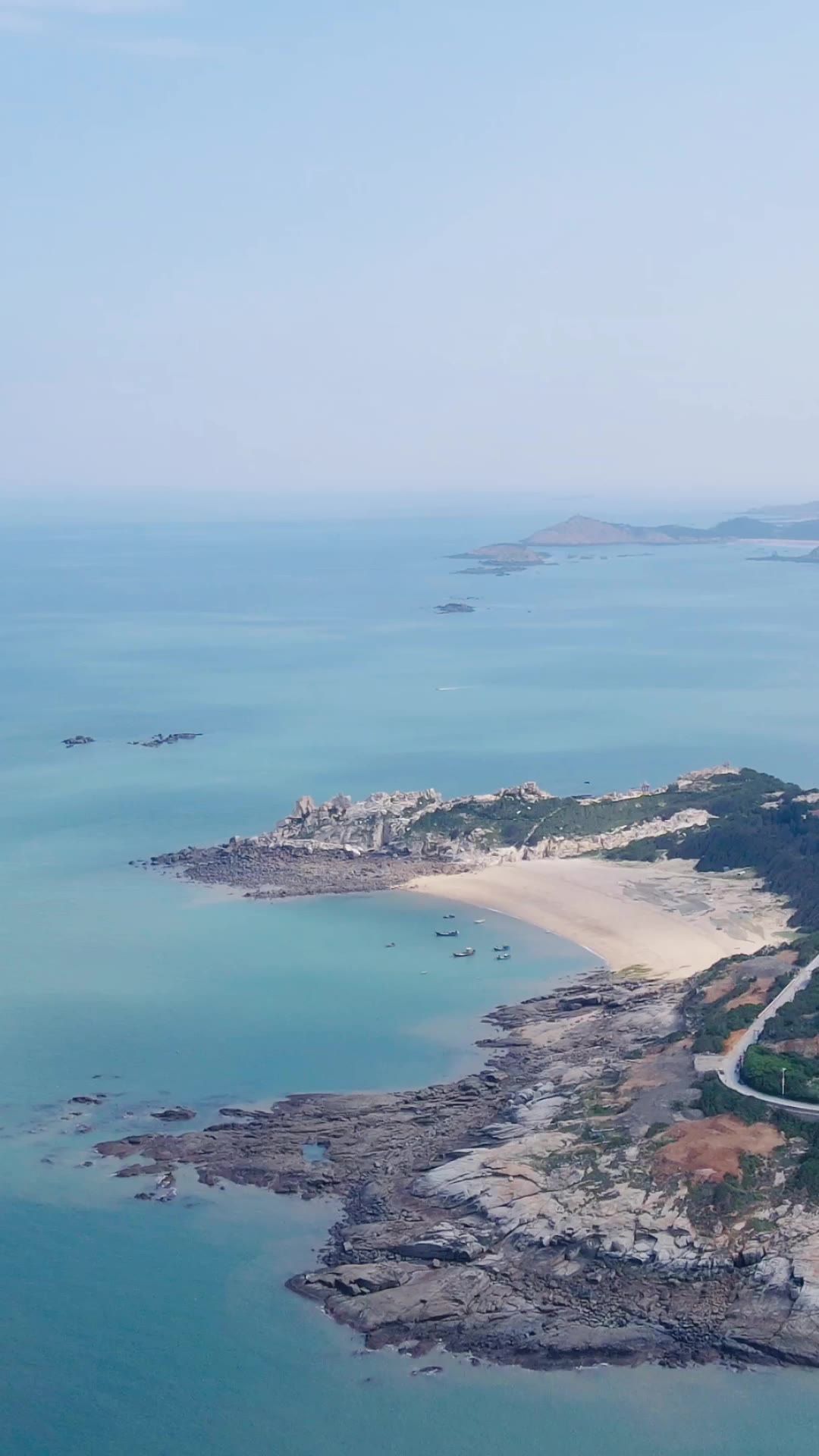 旅游景区福建湄洲岛5A景区竖屏航拍