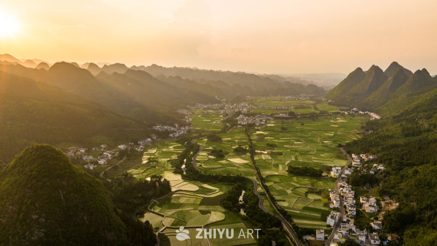  万峰林夏日夕阳 3