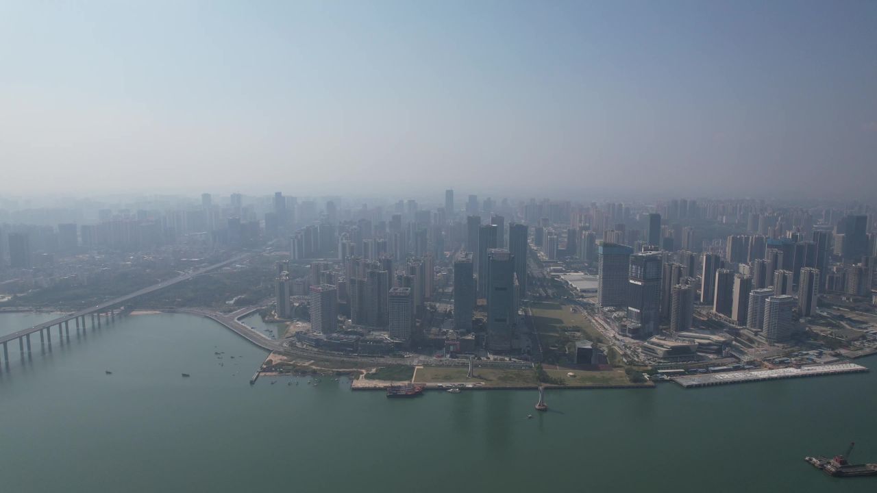 广州湛江城市清晨迷雾日出航拍