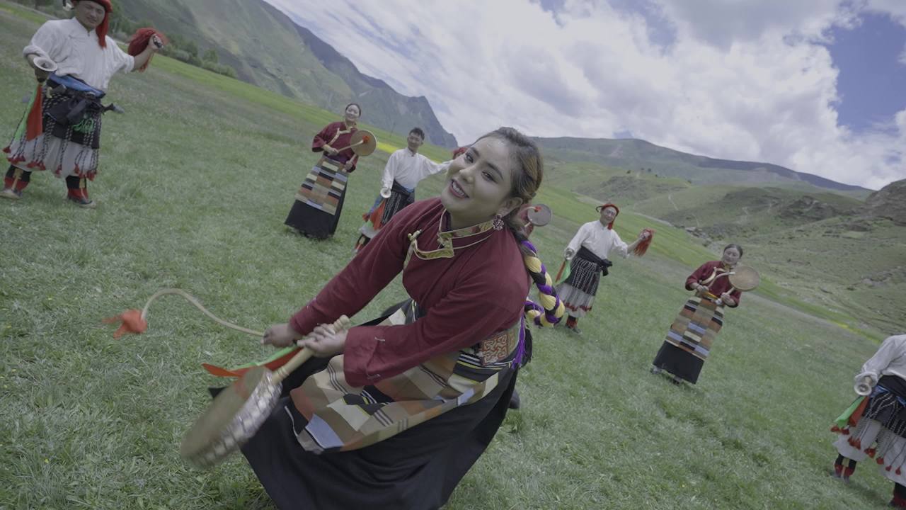 高原草地民族舞蹈