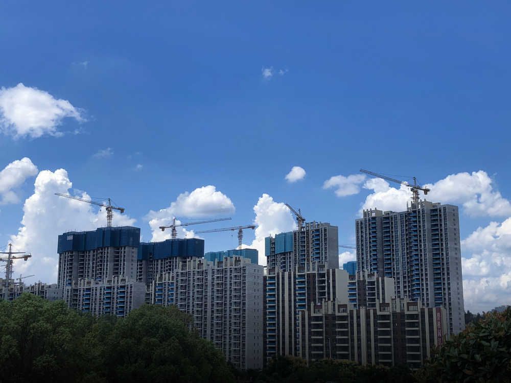 ”在建“