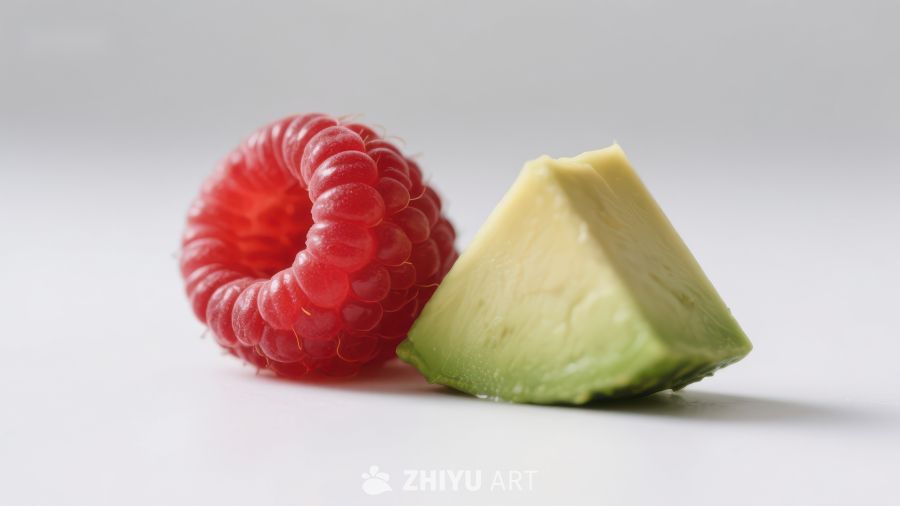 新鲜覆盆子与牛油果切片