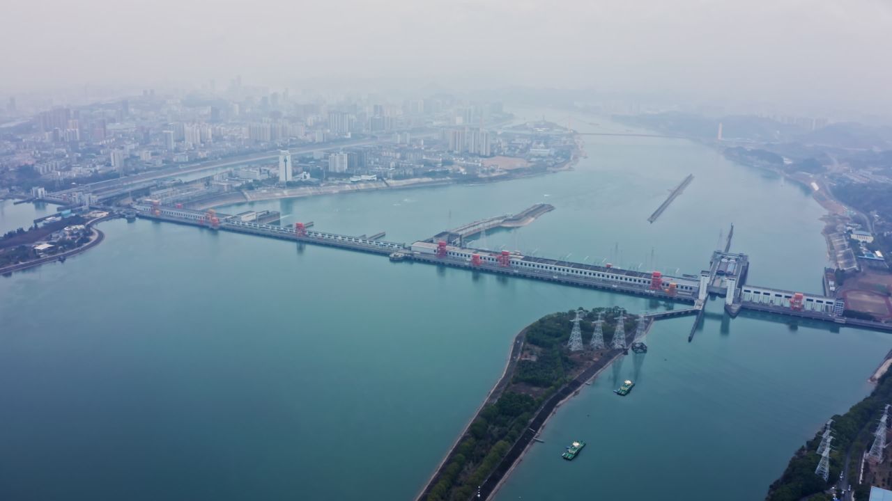 湖北宜昌长江三峡葛洲坝航拍视频