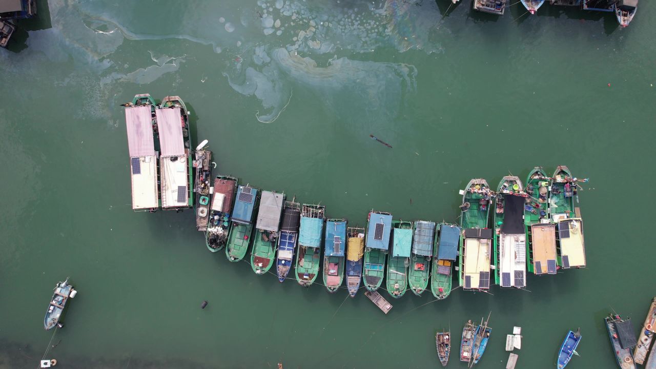 海边渔船广西北海海边风光航拍  