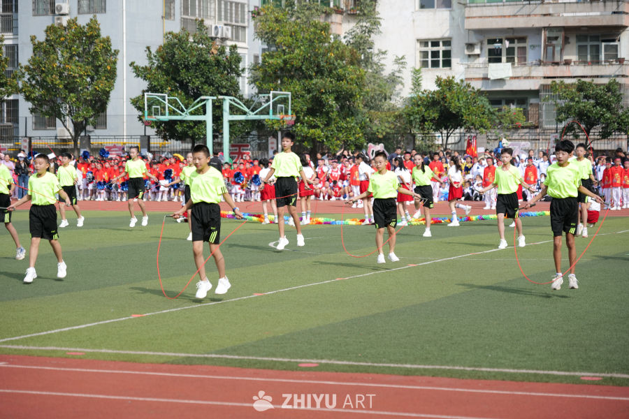 中小学生体育活动展示 111