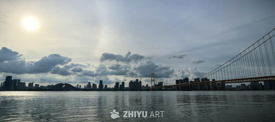 漠漠水田飞白鹭，阴阴夏木啭黄鹂