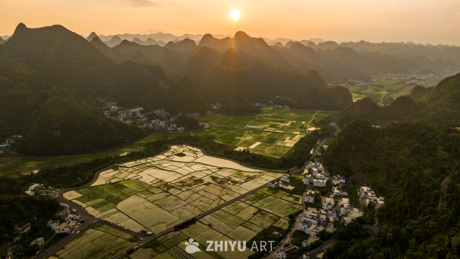  万峰林夏日夕阳 9