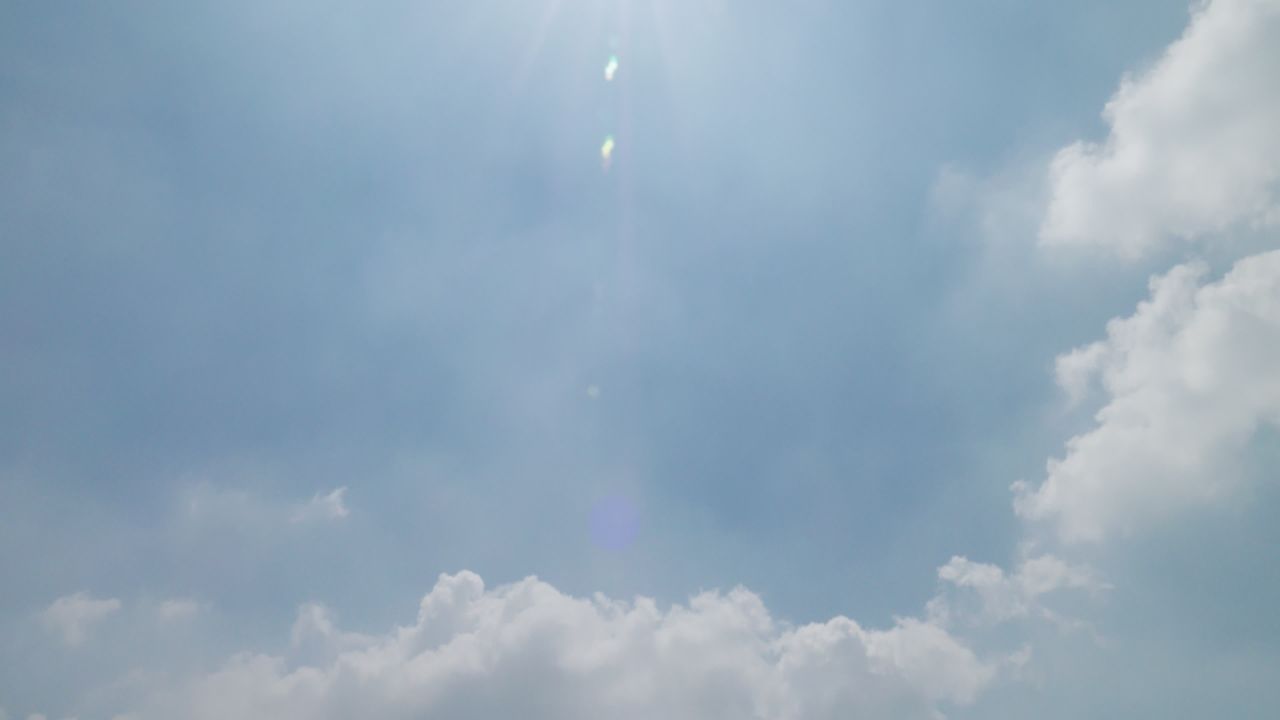 蓝天白云烈日当空延时摄影 6