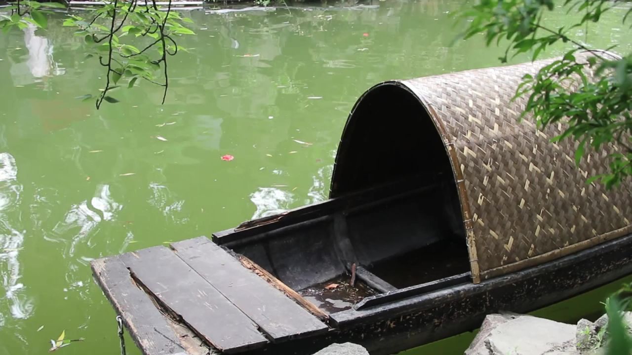 乌篷船