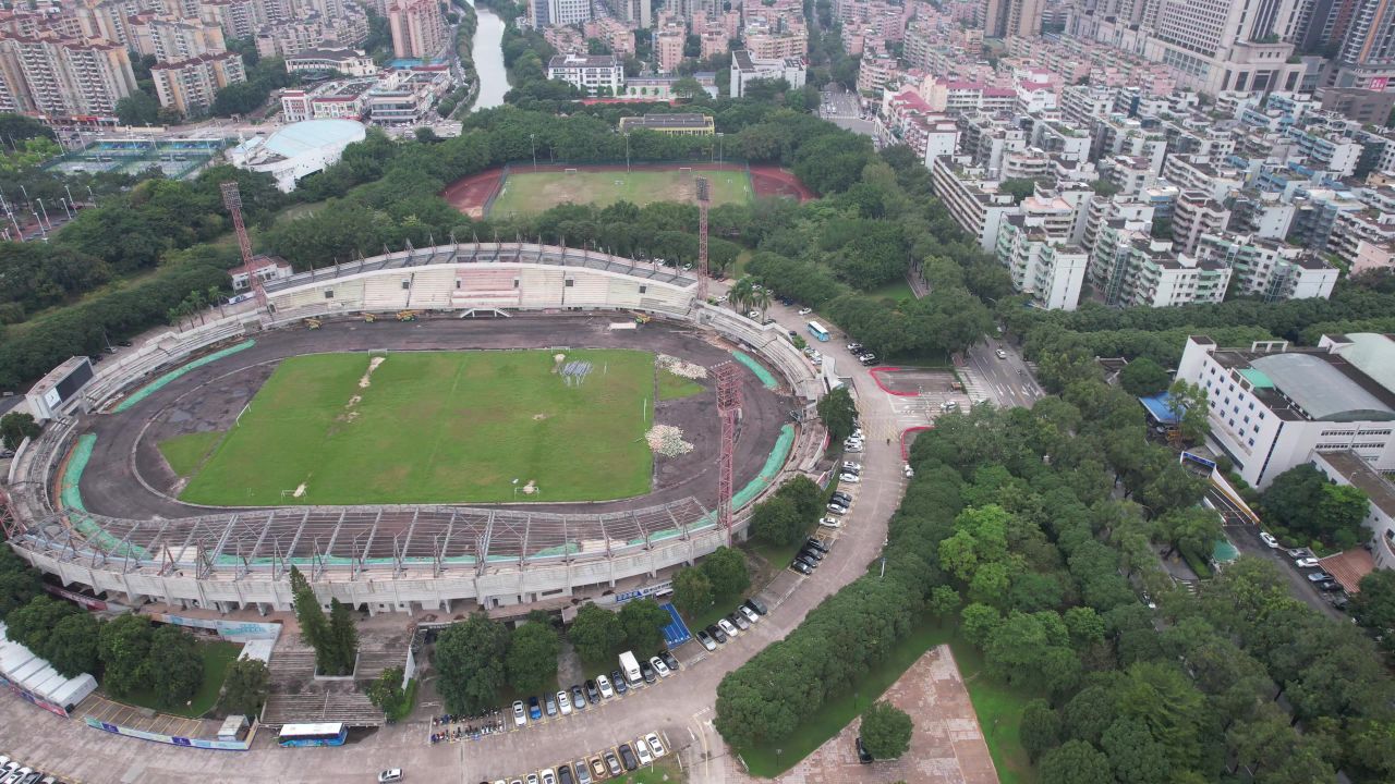 广东中山体育中心体育馆地标建筑航拍 