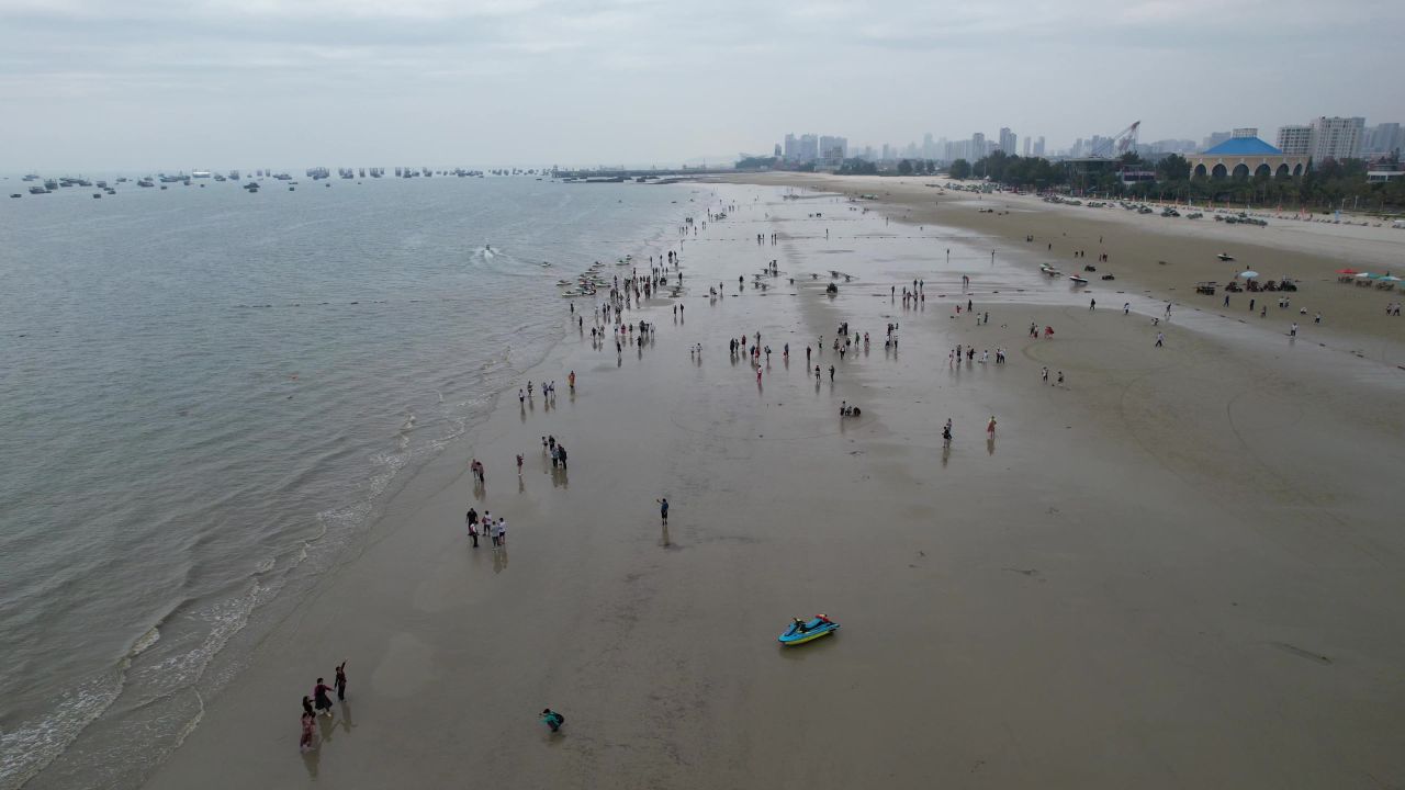 大海海洋沙滩广西北海银滩航拍