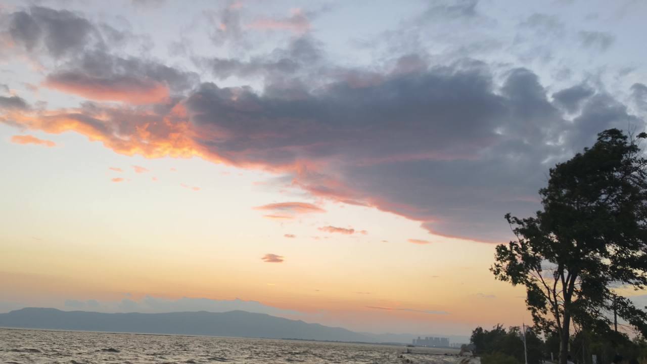 晚霞