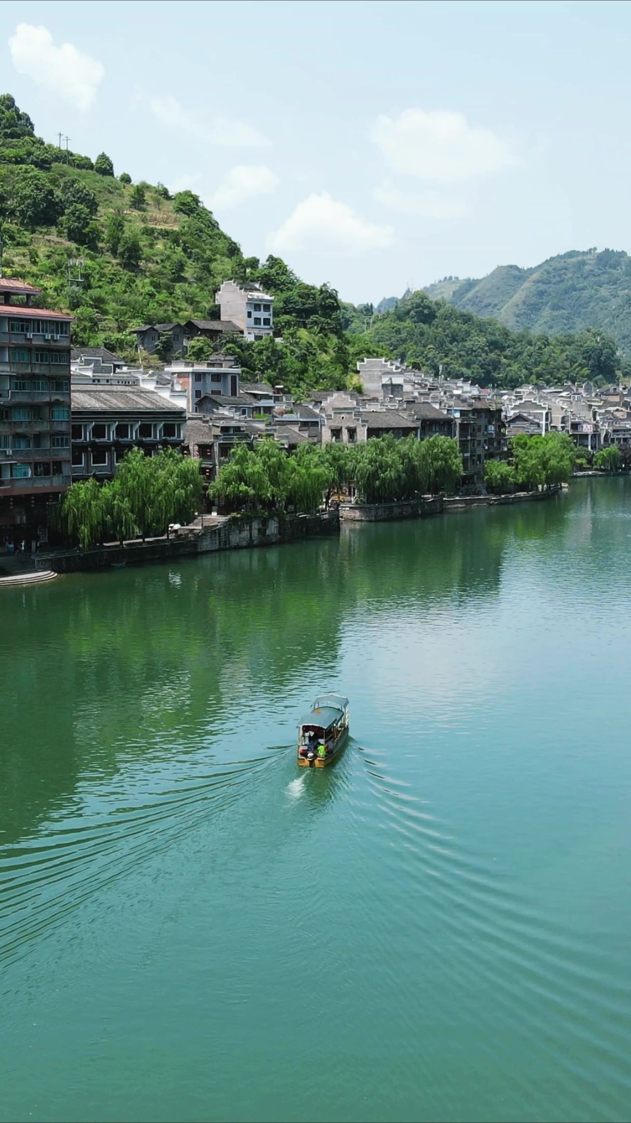 贵州镇远古镇5A景区竖屏航拍