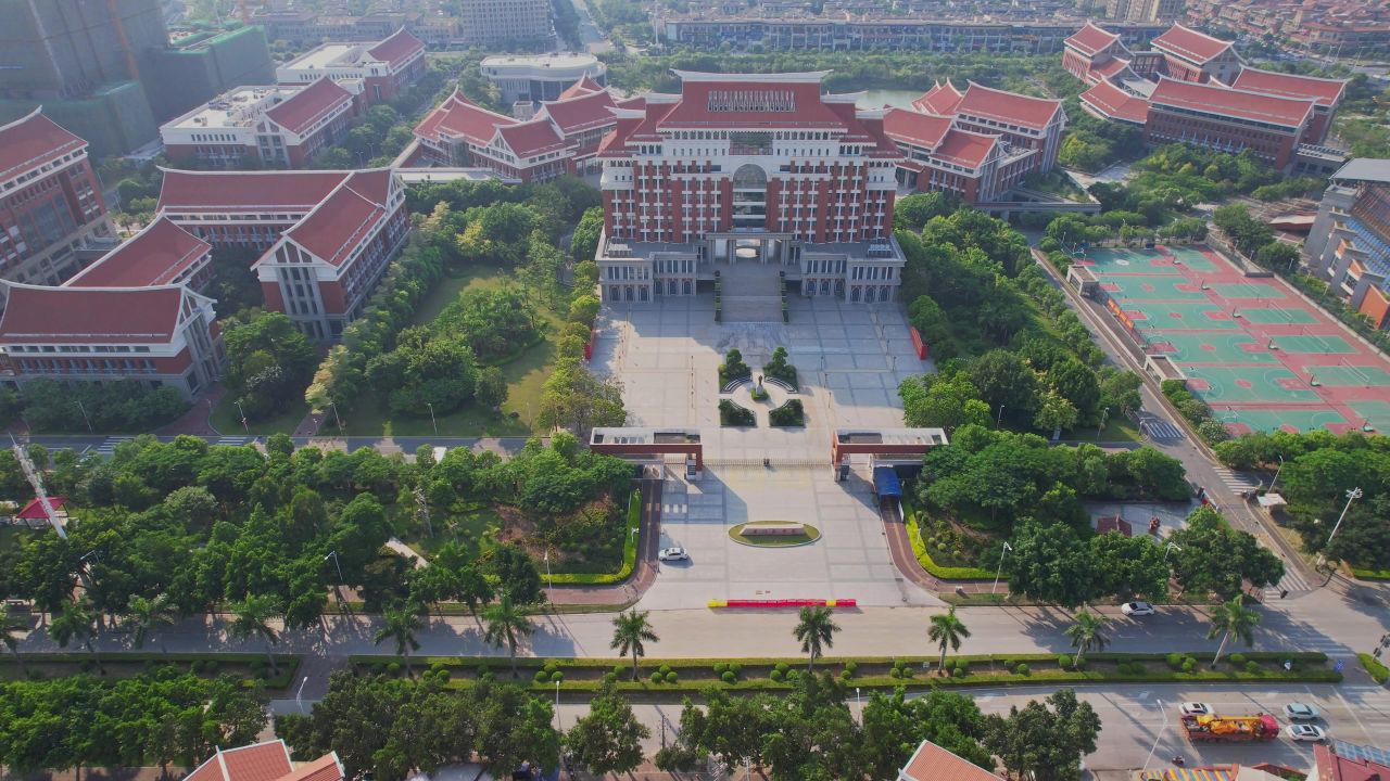航拍厦门医学院景观 6