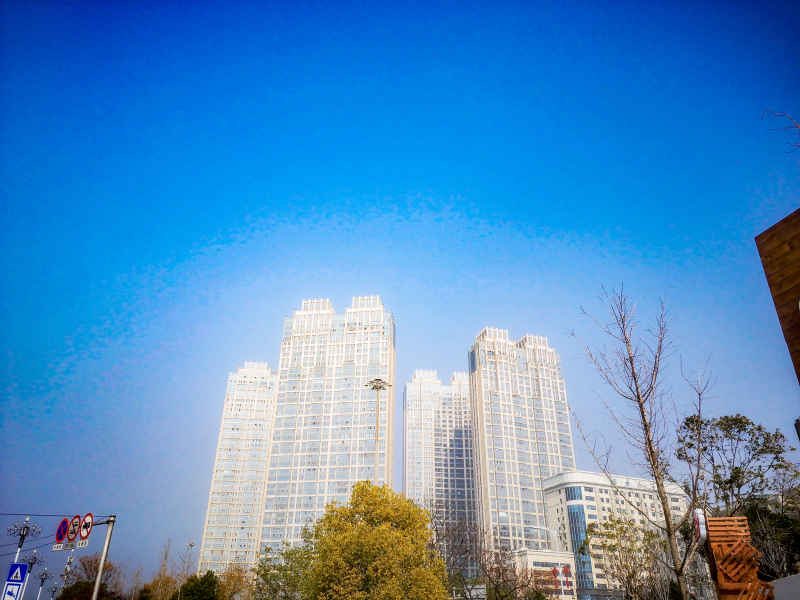 城市高楼建筑摄影图