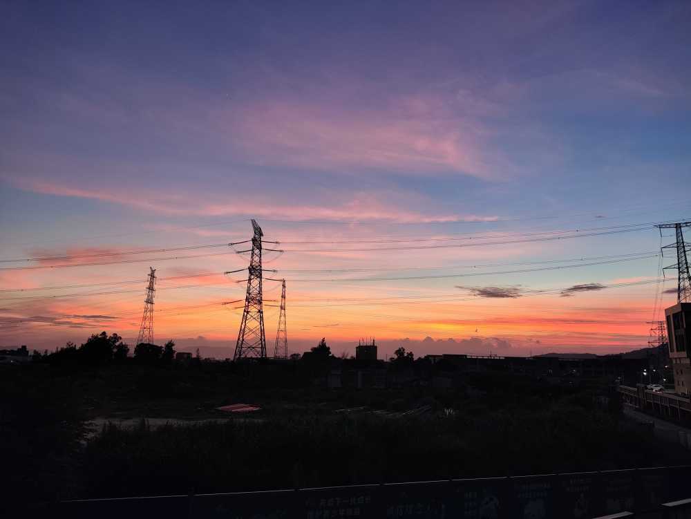 夕阳电塔