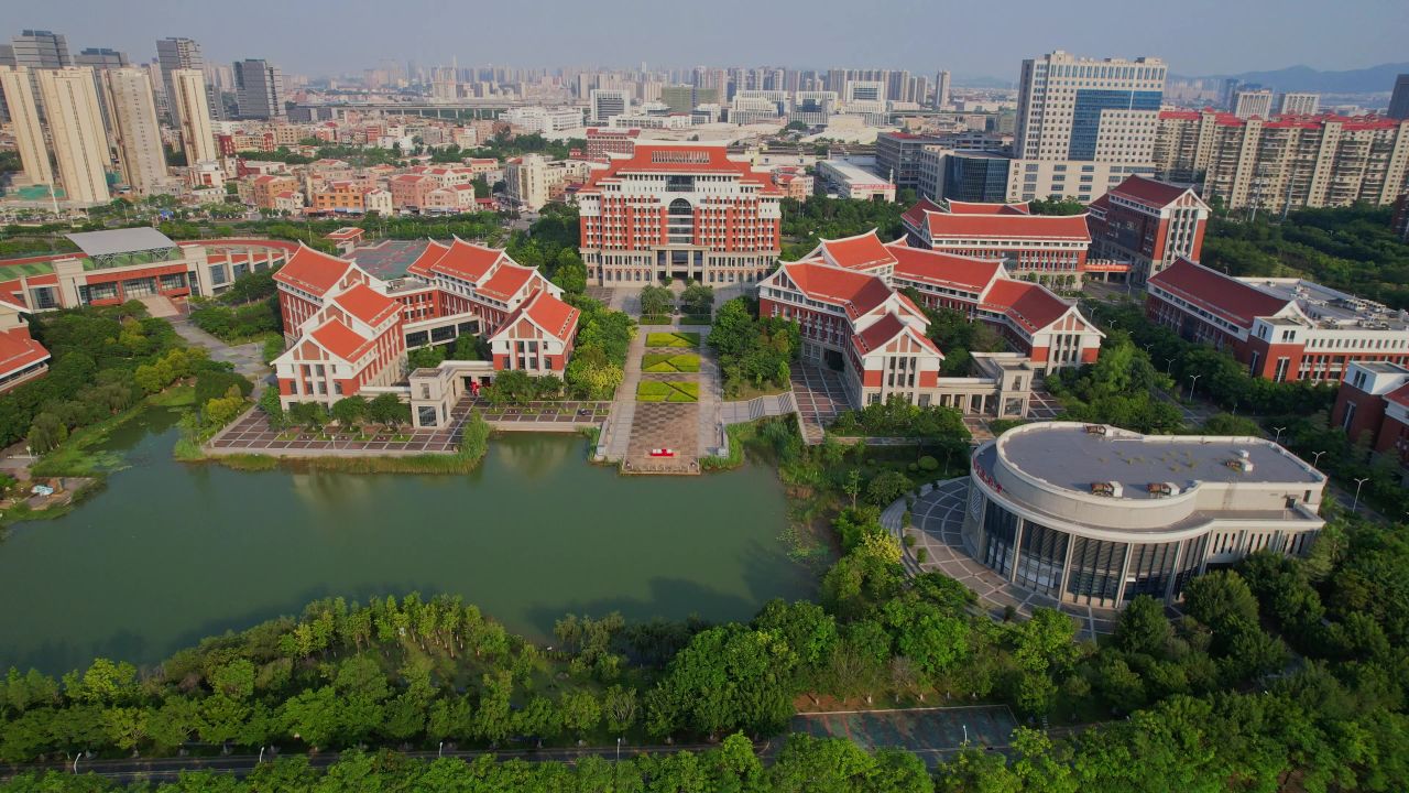 航拍厦门医学院景观 
