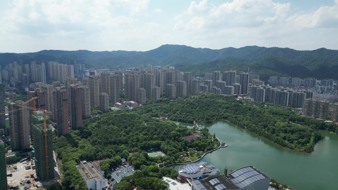 航拍江西新余北湖公园
