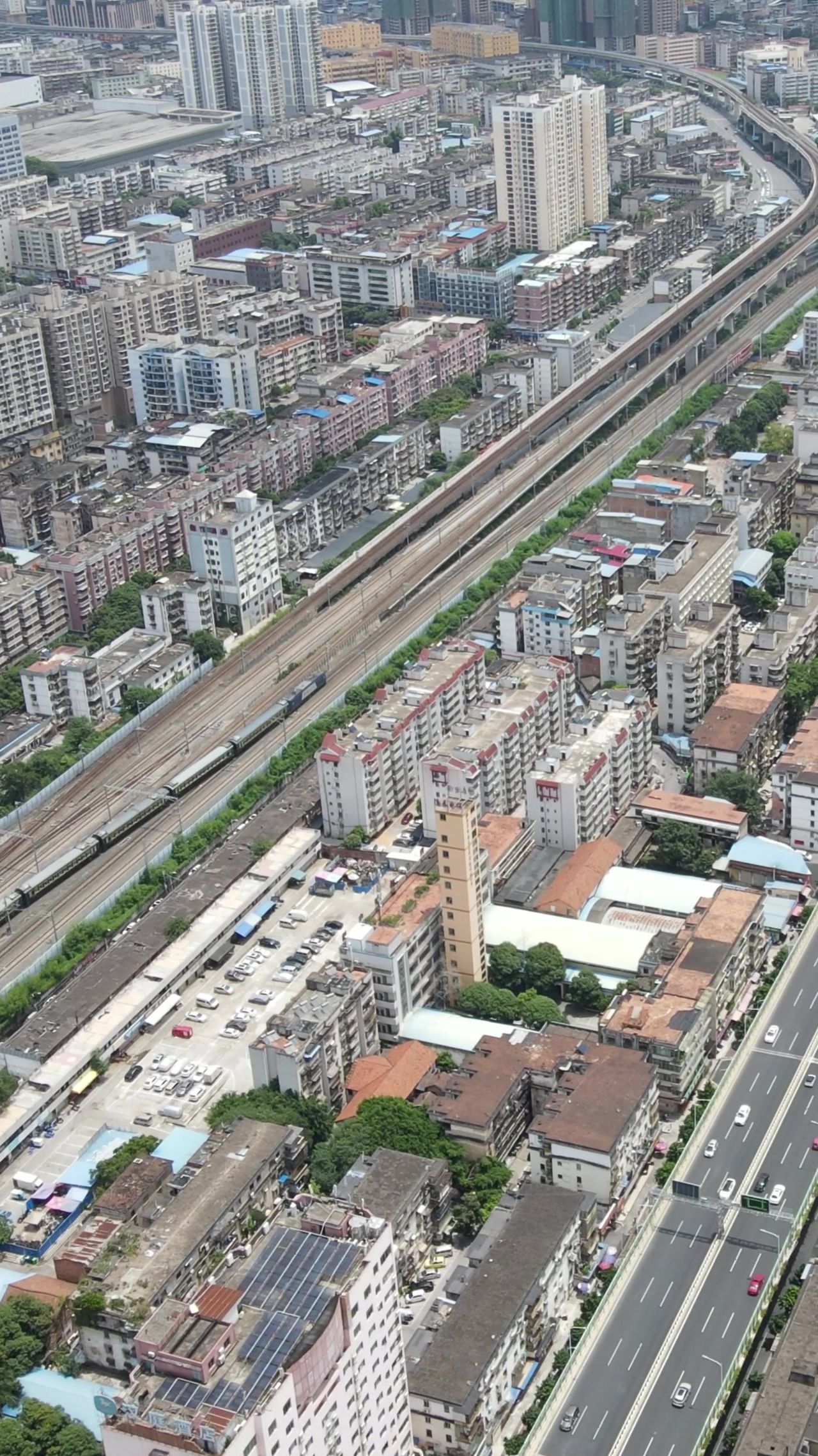 4K航拍城市铁路公路交通类视频