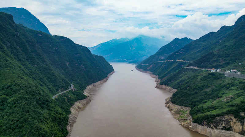 航拍长江三峡牛肝马肺峡