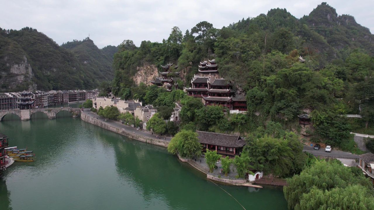 贵州黔东南镇远古镇5A景区航拍  