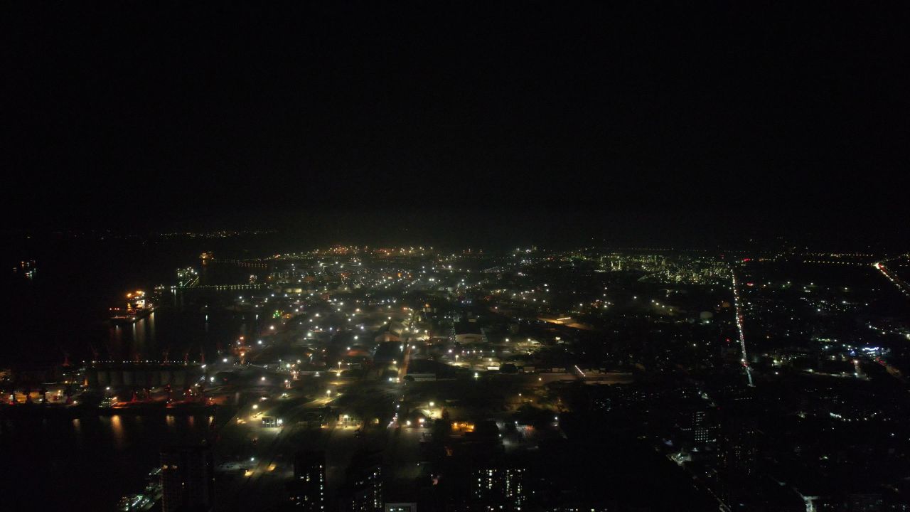 广东湛江城市夜景灯光交通航拍
