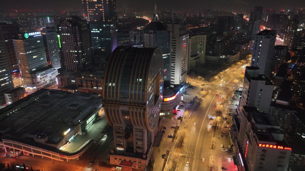 惠工广场 18