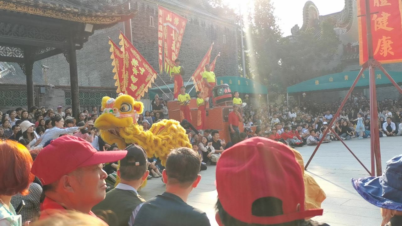 佛山祖庙舞狮互动表演