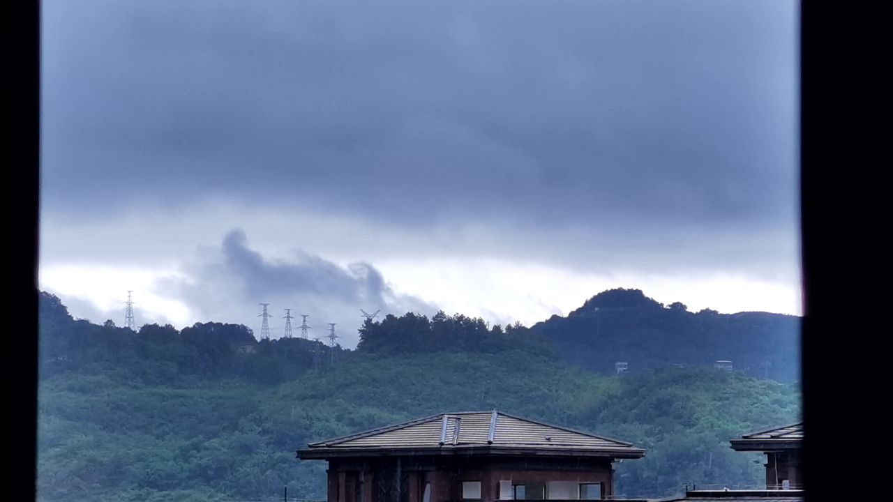 雨落烟云
