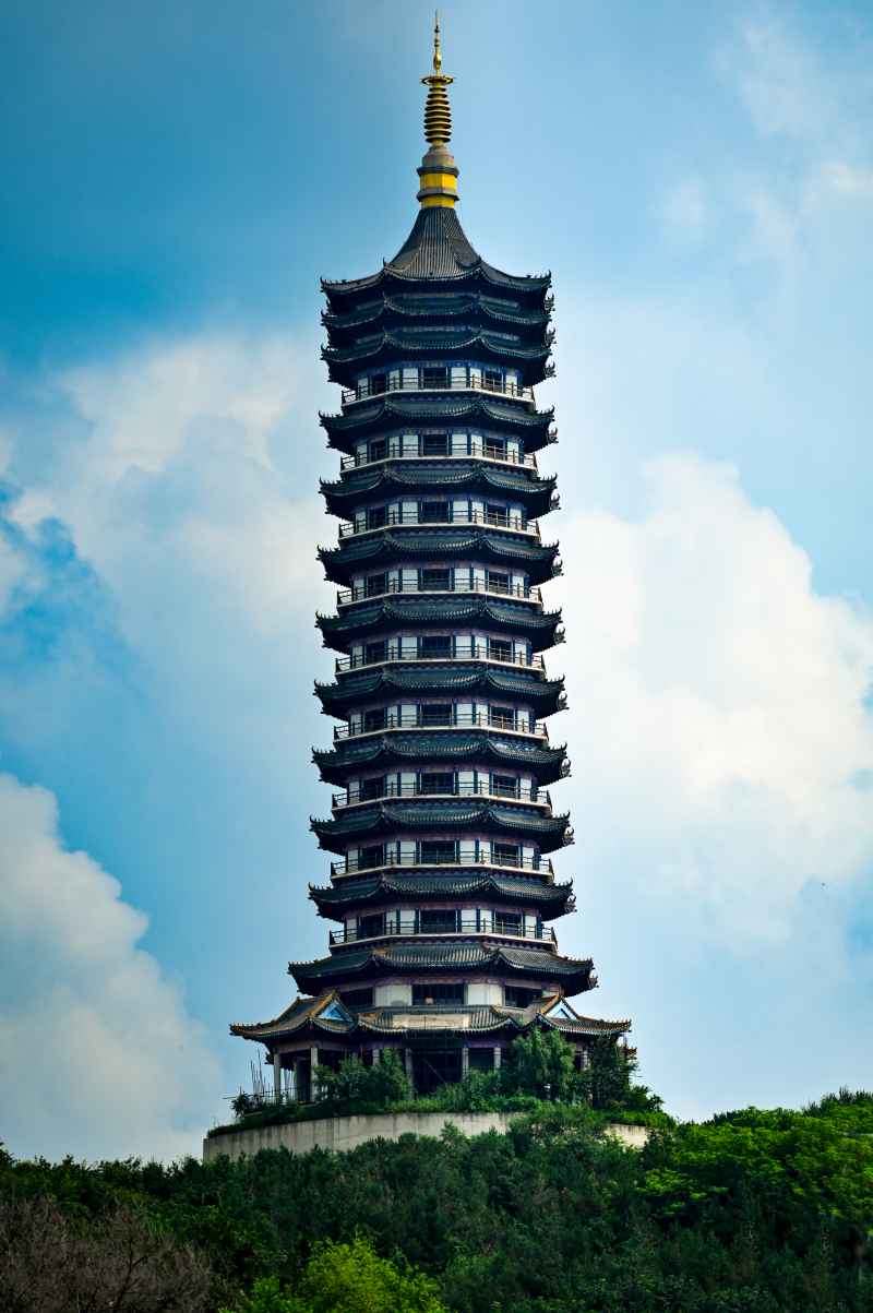 万佛宝塔