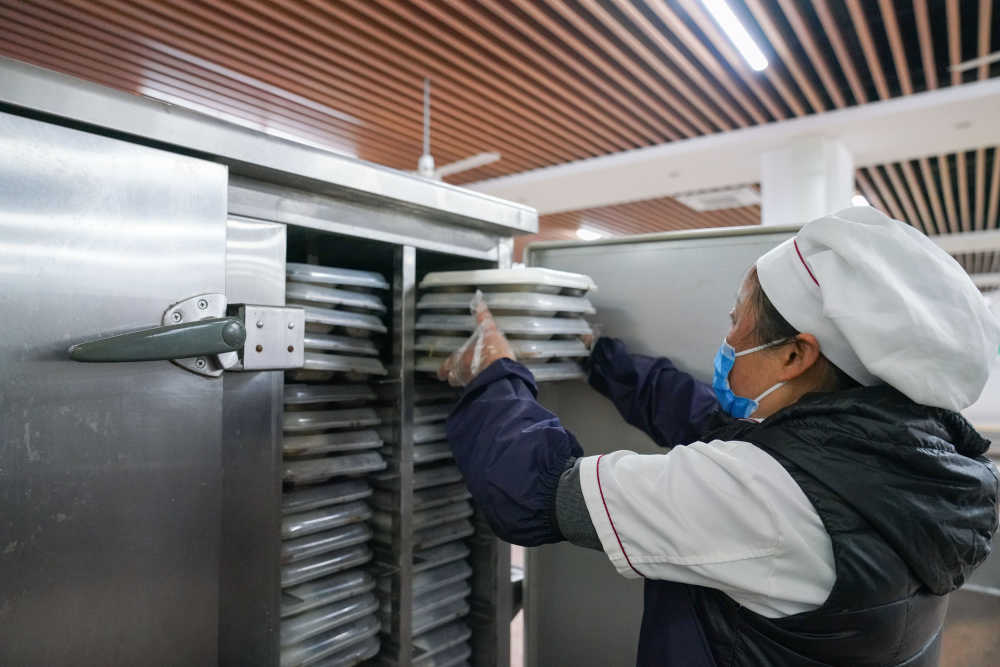 学校食堂