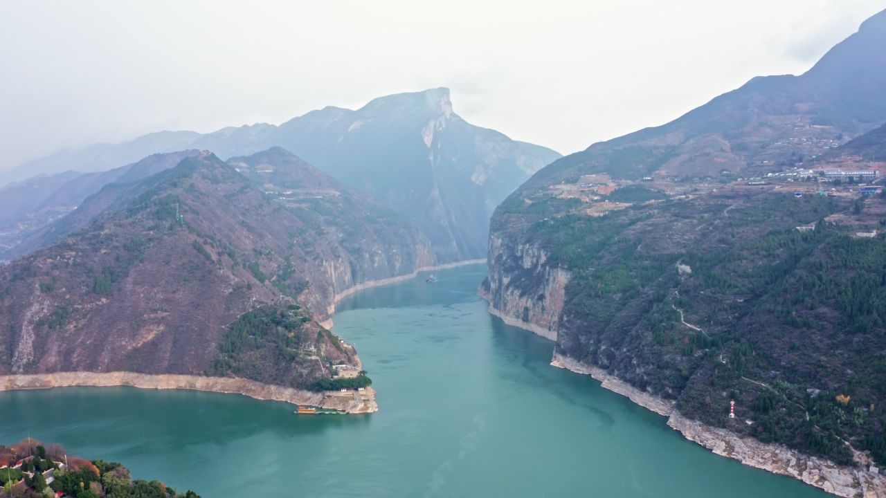 重庆市奉节县瞿塘峡夔门白帝城实拍航拍视频