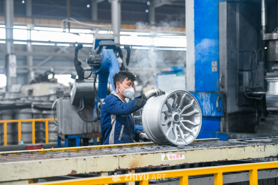 铝企业生产加工 汽车轮毂生产车间 3