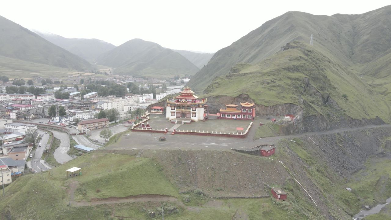雨中新都桥航拍 18