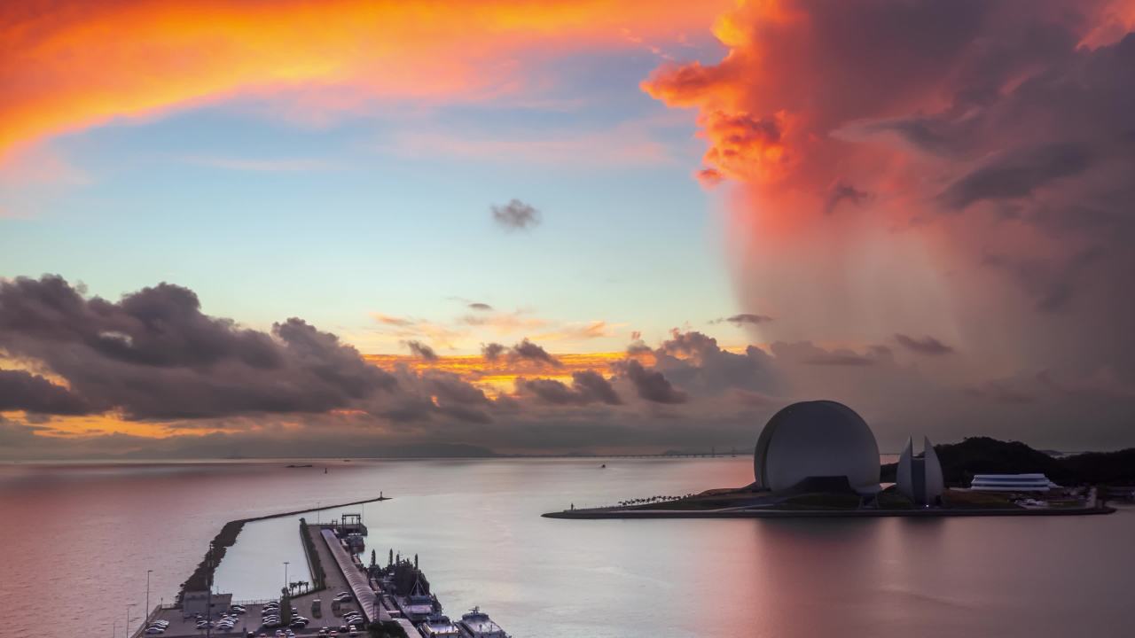 珠海日月贝大剧院海上日出前风光