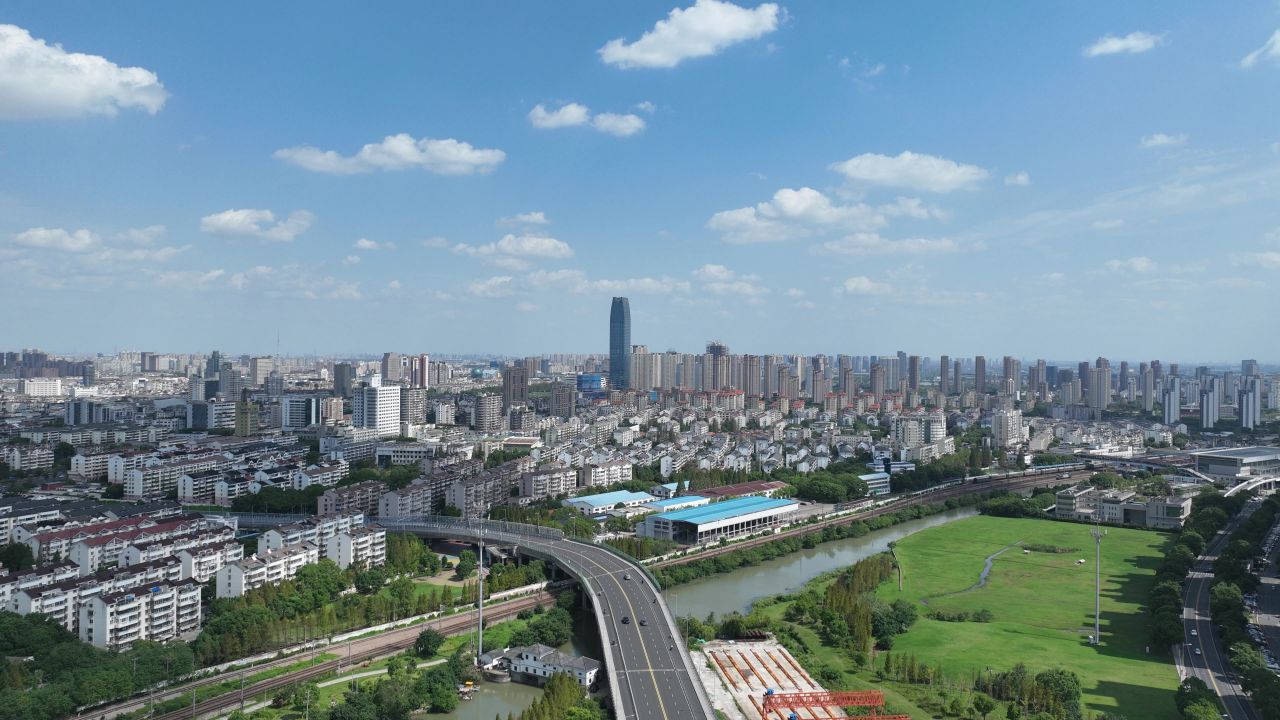 延时航拍昆山城市风光大景 1