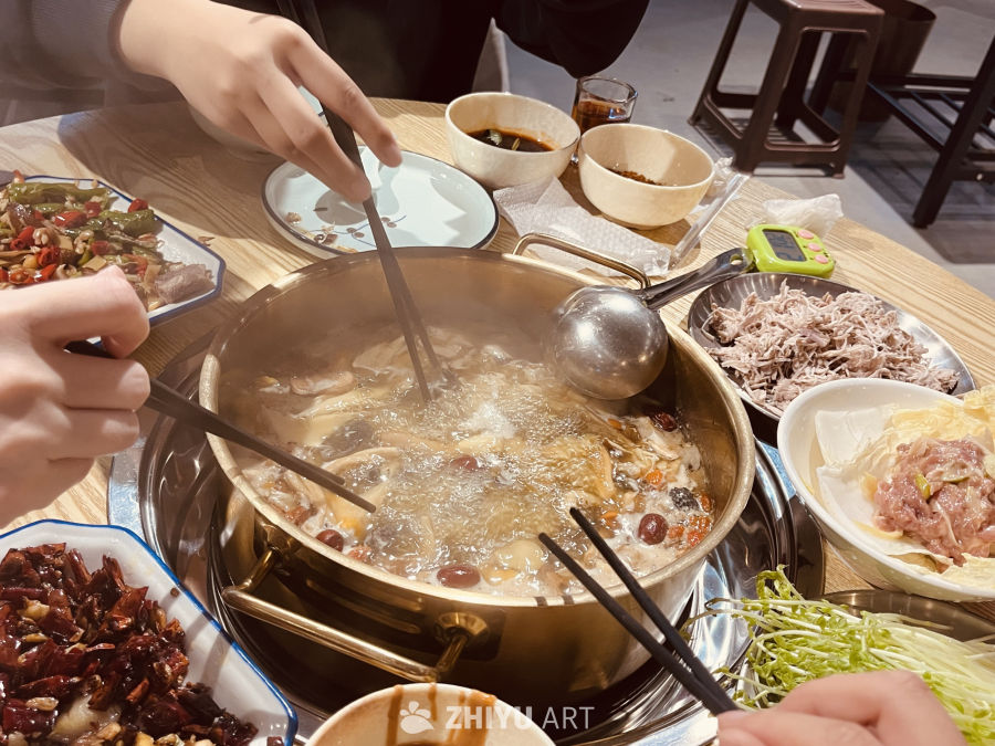 围炉煮茶，共享美味