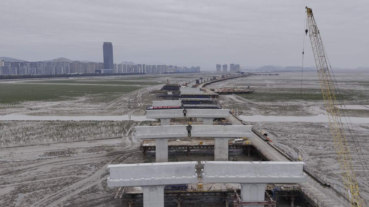 滨海栈道建设工地 1