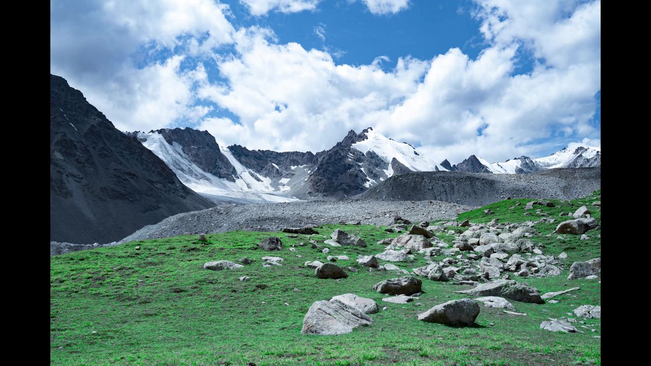 新疆雪山延时