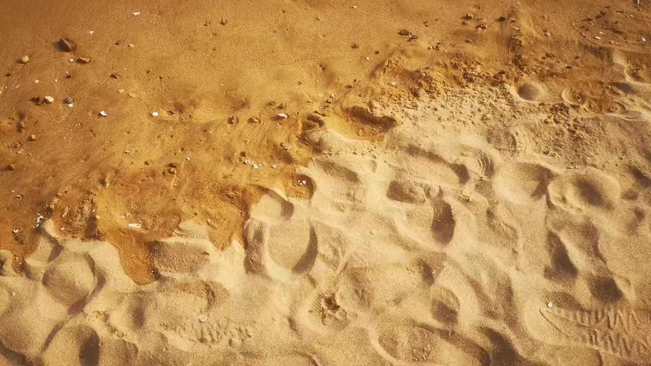 大海海浪沙滩礁石风景实拍