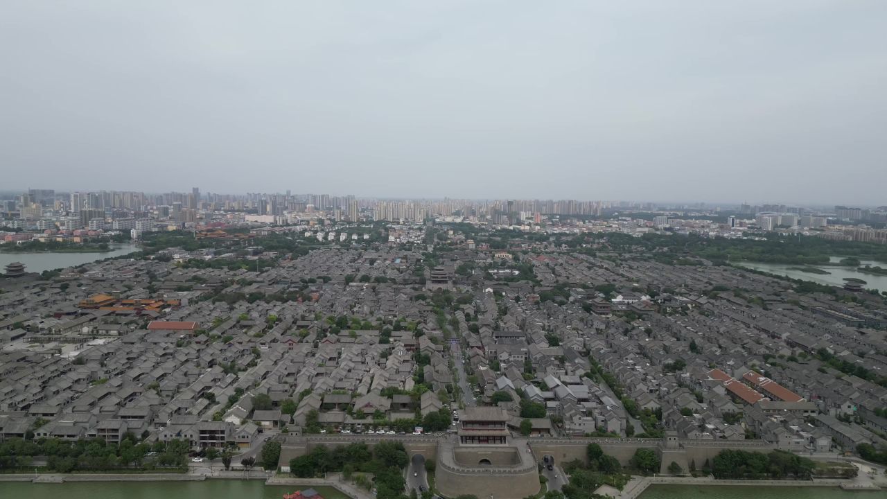 航拍山东聊城东昌湖景区