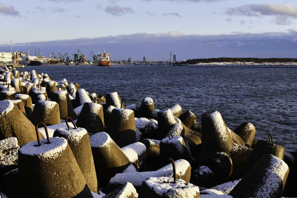 端口冬季风景海港