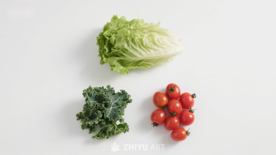 新鲜蔬菜组合：生菜、羽衣甘蓝和樱桃番茄