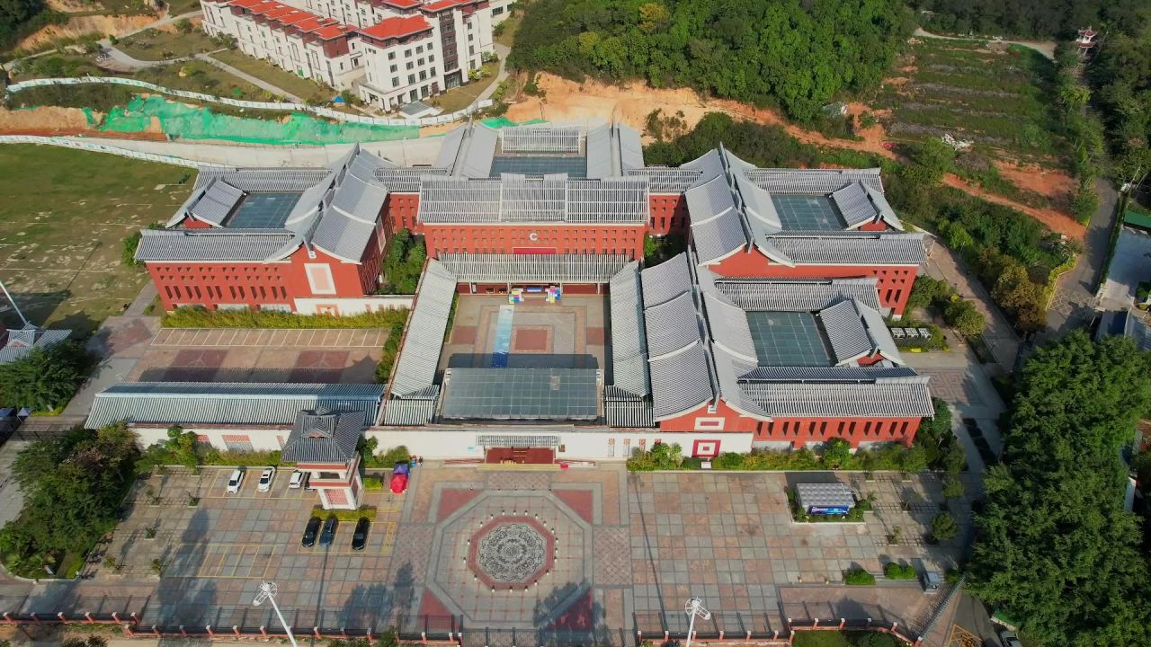 航拍厦门沧江会展中心