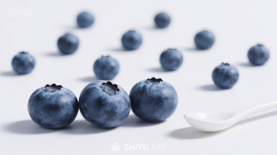蓝莓与勺子的简洁构图 175
