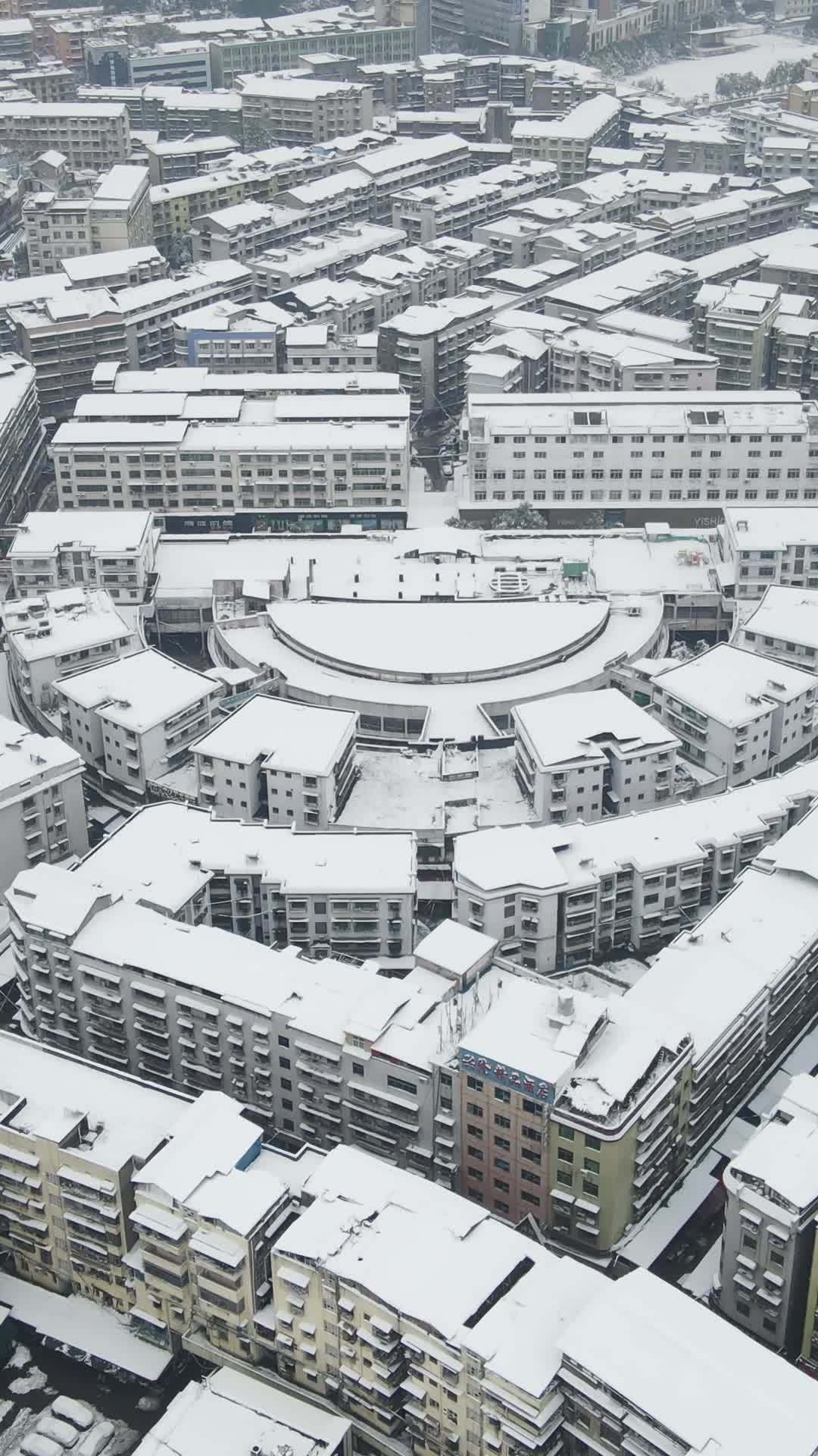 雪后城市全景