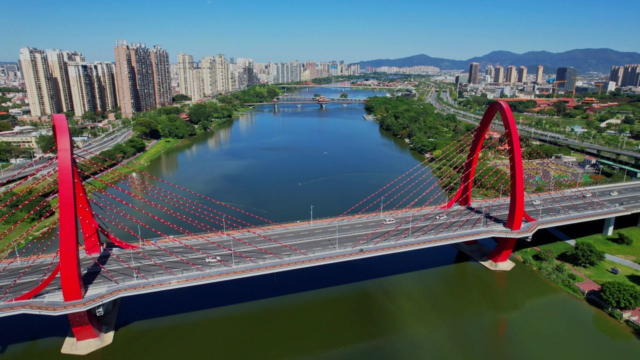 航拍漳州芝山大桥景观