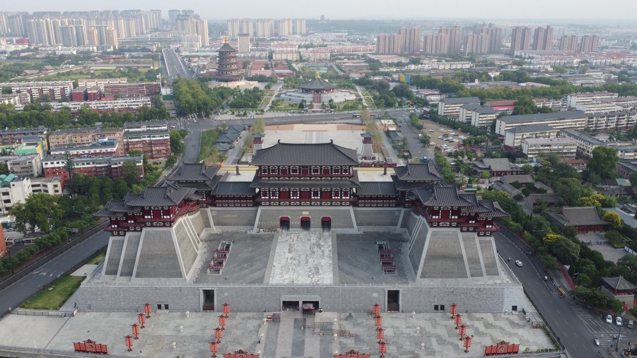 航拍河南洛阳应天门夜景 7