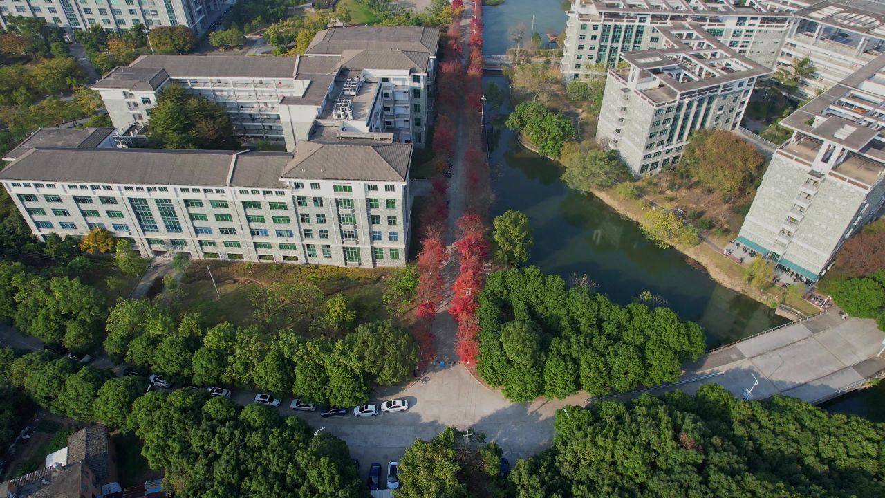 航拍福建江夏学院景观 9